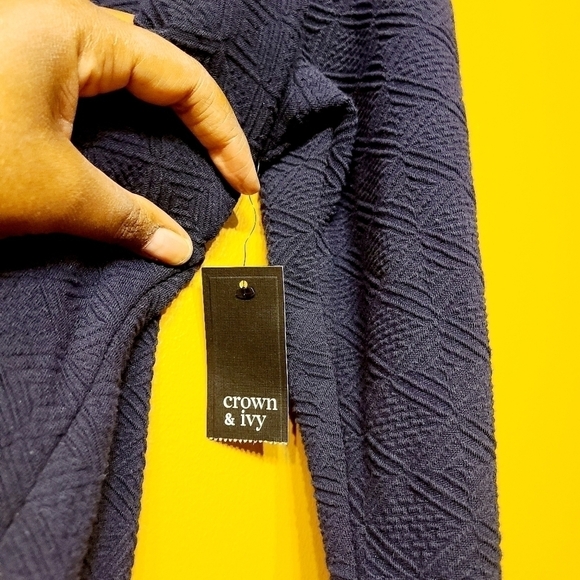 Crown & Ivy | Navy Blue & White Country Roads II Signature Blouse (Size XXL) - Picture 6 of 8